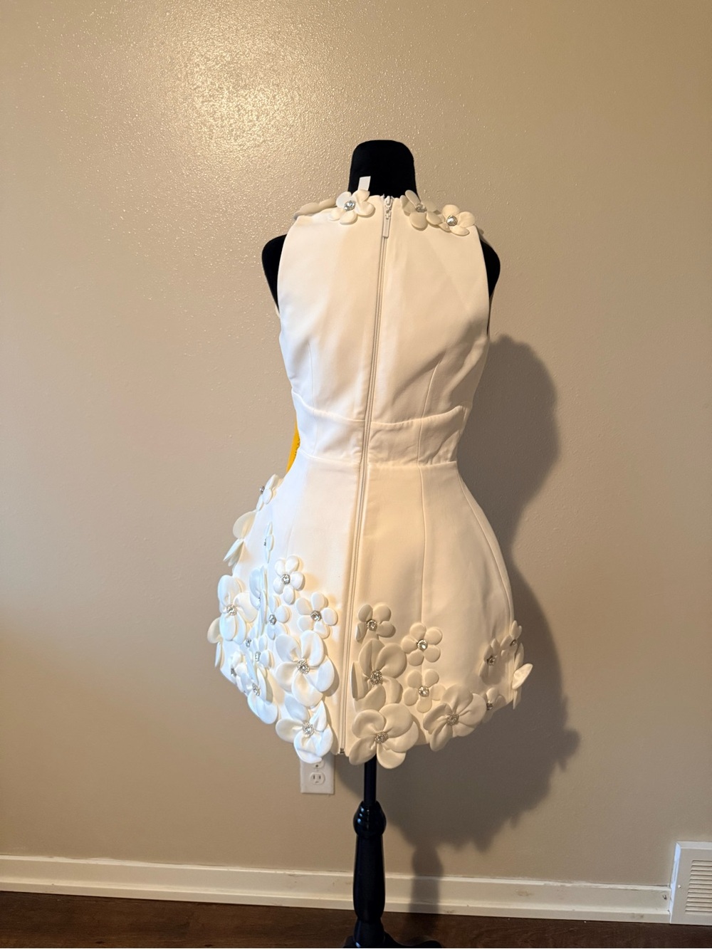 Bronx and Banco Estelle Mini Dress in White US 4 - Picture 9 of 10